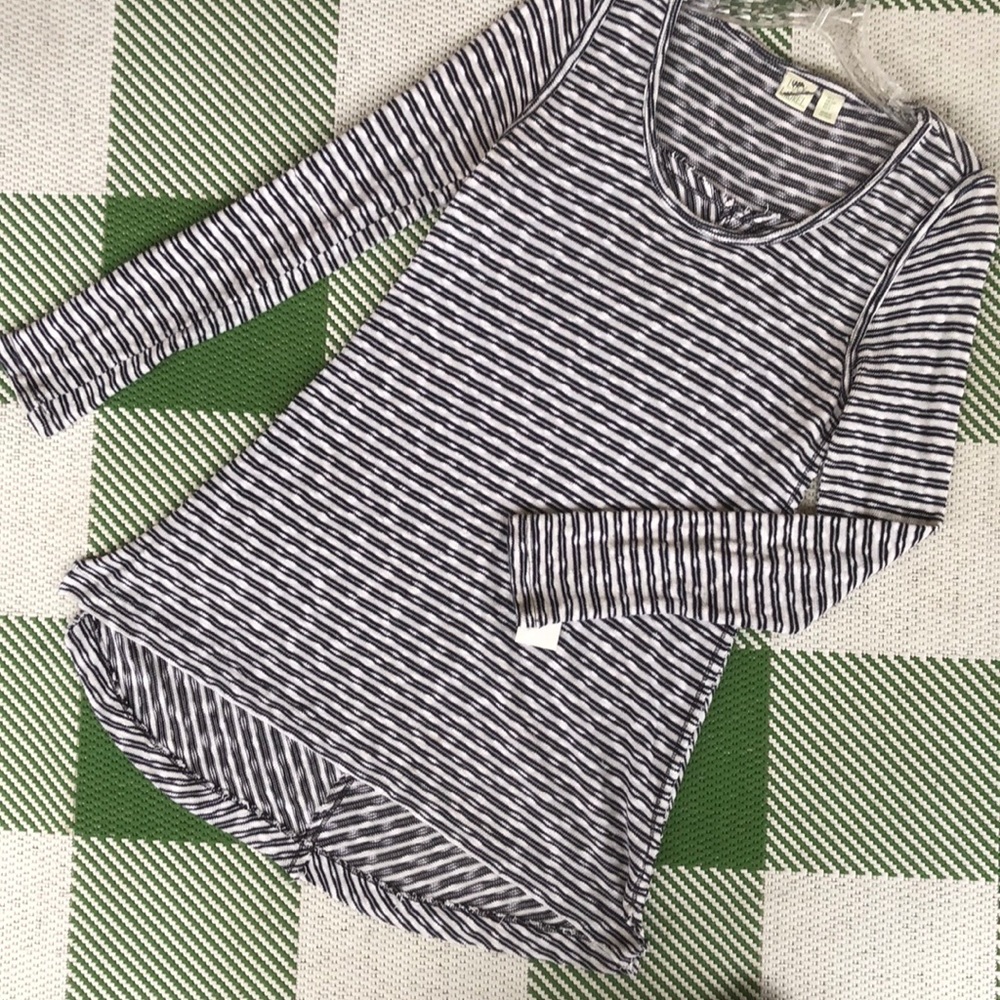 Anthropology Lucy & Laurel striped lightweight scoop neck long sleeve top size S